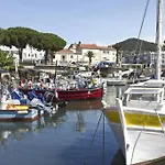 La Gacelyte Piscine Privee Joli Bas De * Carqueiranne